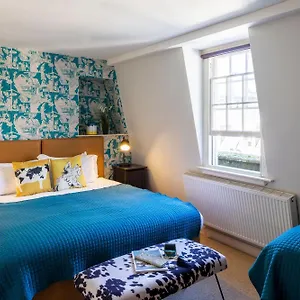 https://dream-stays-bath-trim-street.tophotelsbath.com